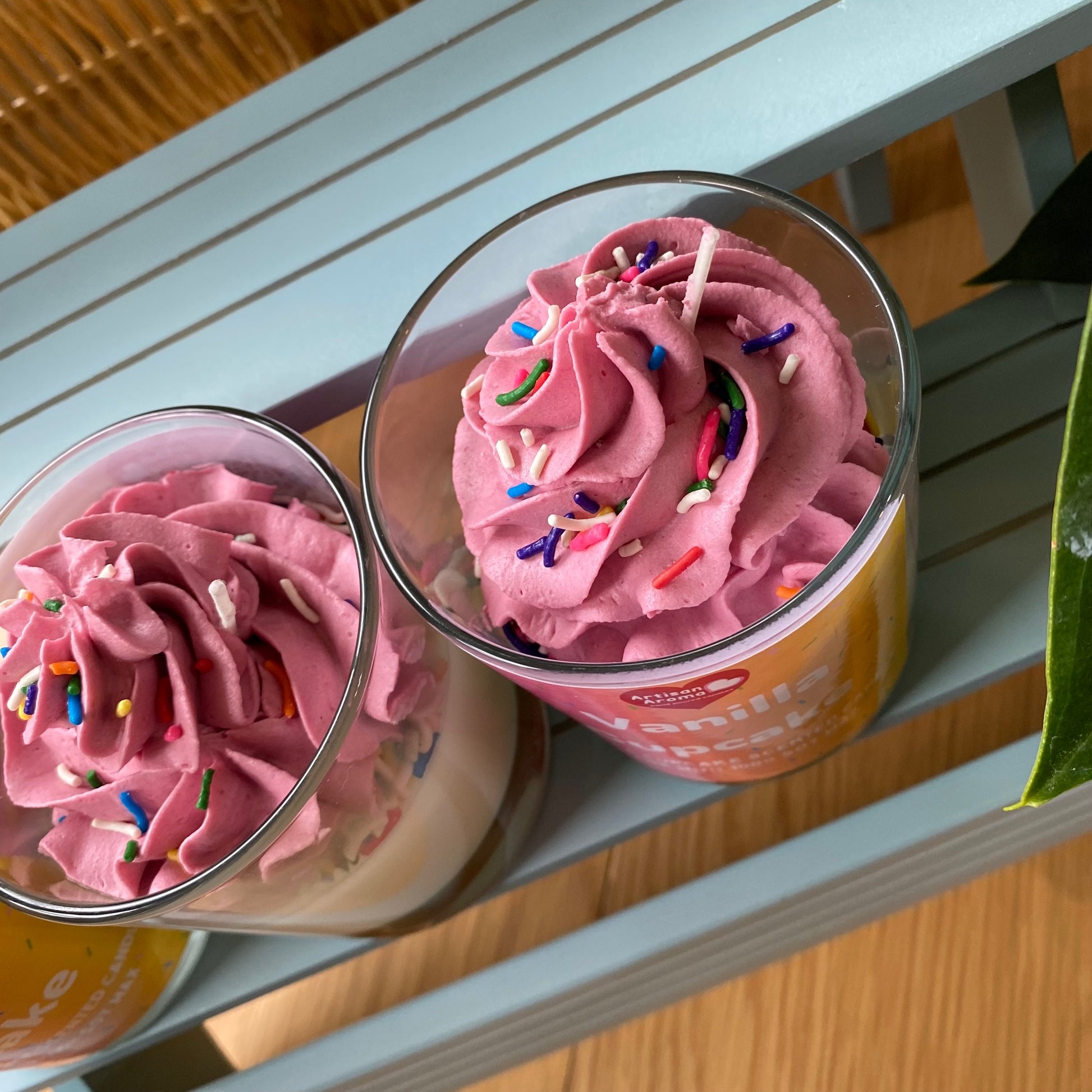 Vanilla Cupcake Scented Whip Top Candle