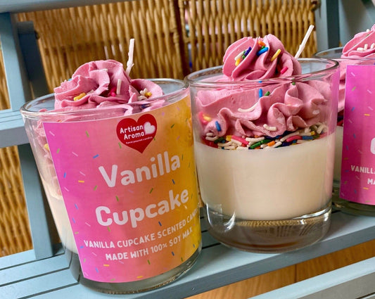 Vanilla Cupcake Scented Whip Top Candle