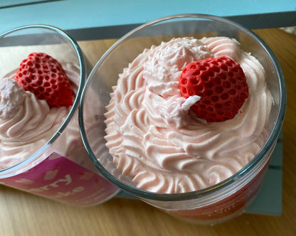 Strawberry Milkshake Scented Desert Candle